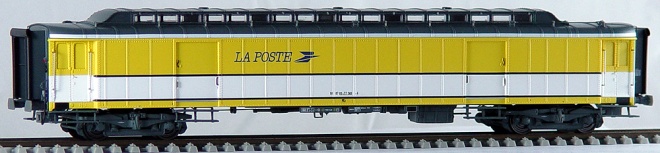 Mail car type OCEM PTT PEz Y24<br /><a href='images/pictures/LS_Models/40418a.jpg' target='_blank'>Full size image</a>